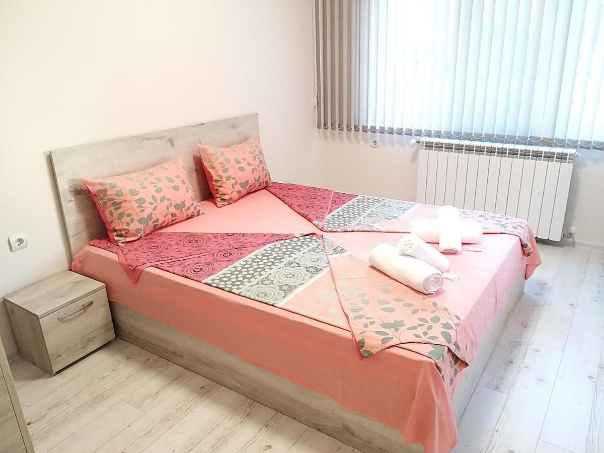 Апартамент Трапезица Скай Veliko Tarnovo Extérieur photo